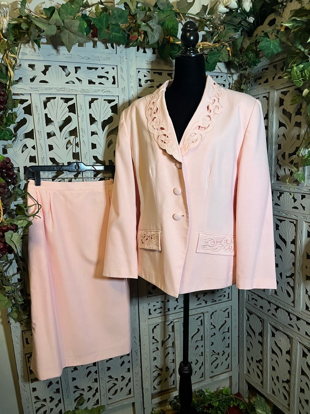 MORGAN MILLER VINTAGE CLASSIC PALE PINK 2pc JACKET & SKIRT PLUS SIZE SET